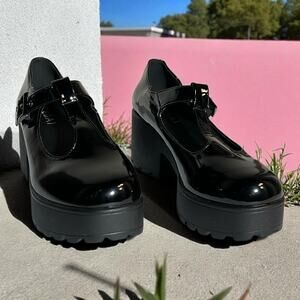 Black Patent T-Bar Platform Mary Jane Shoes Size 40 EU / 9-9.5 US
